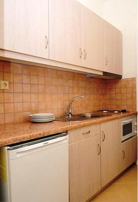 Augustis Suites Ormos  Zimmer foto