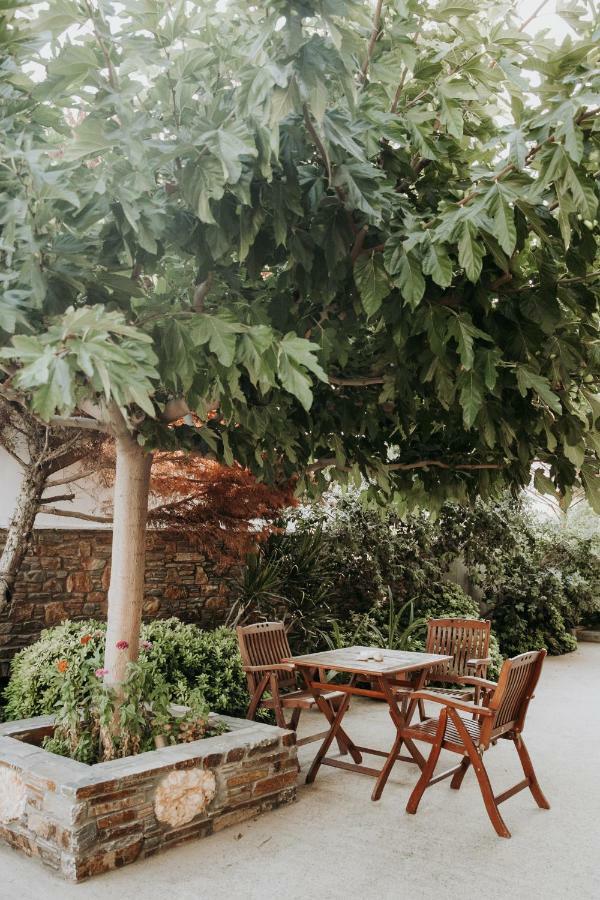Augustis Suites Ormos  Exterior foto