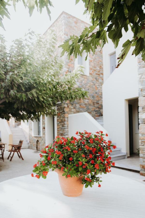 Augustis Suites Ormos  Exterior foto