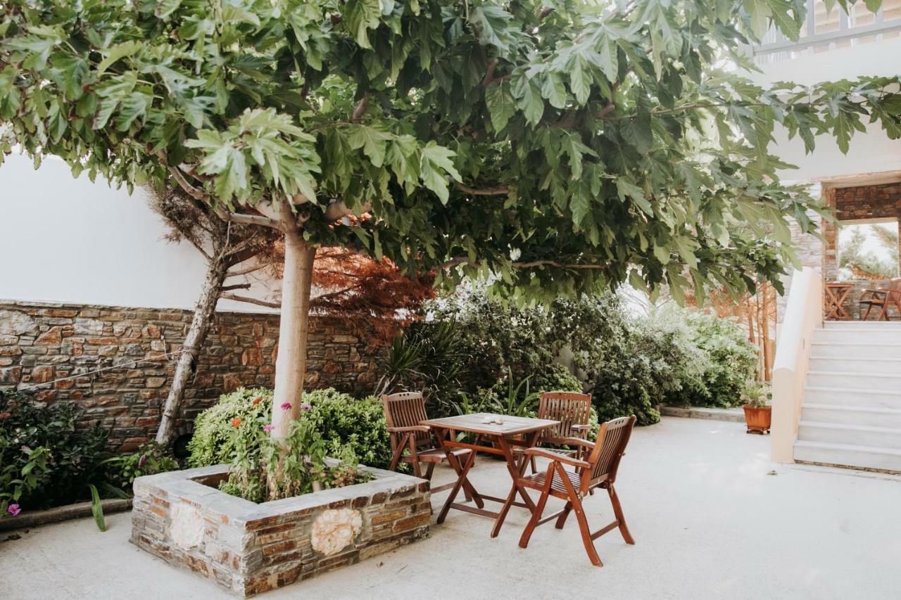 Augustis Suites Ormos  Exterior foto