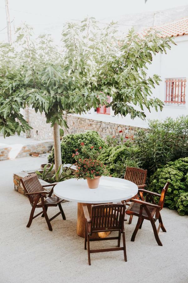 Augustis Suites Ormos  Exterior foto