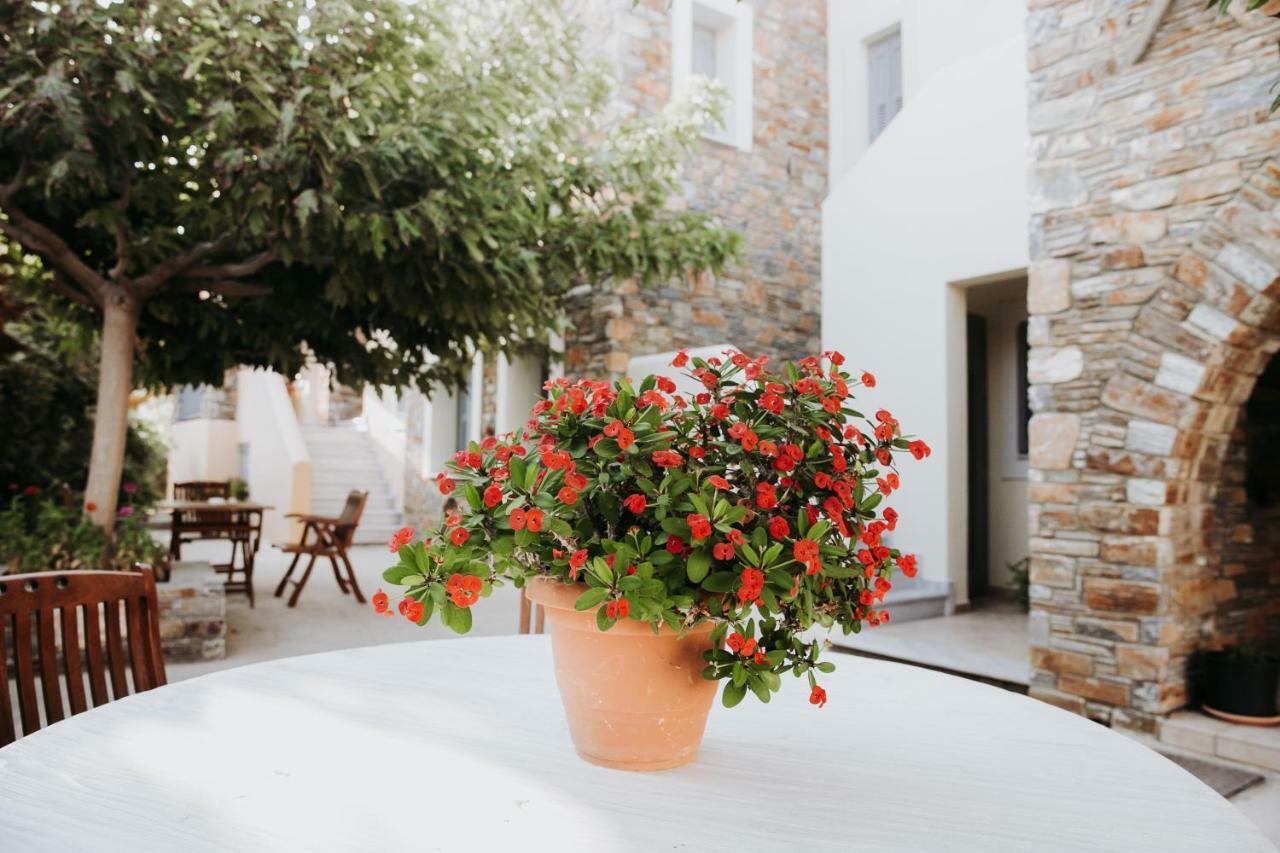 Augustis Suites Ormos  Exterior foto