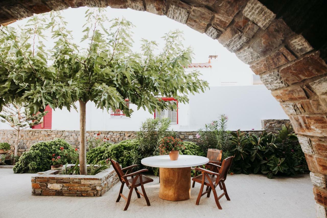 Augustis Suites Ormos  Exterior foto
